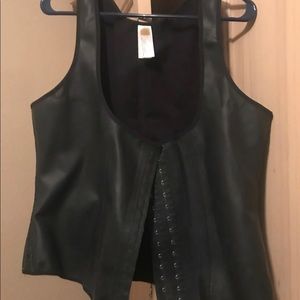 Ann Chery waist trainer